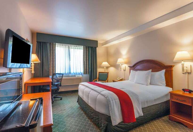 Szálloda Baymont Inn & Suites By Wyndham