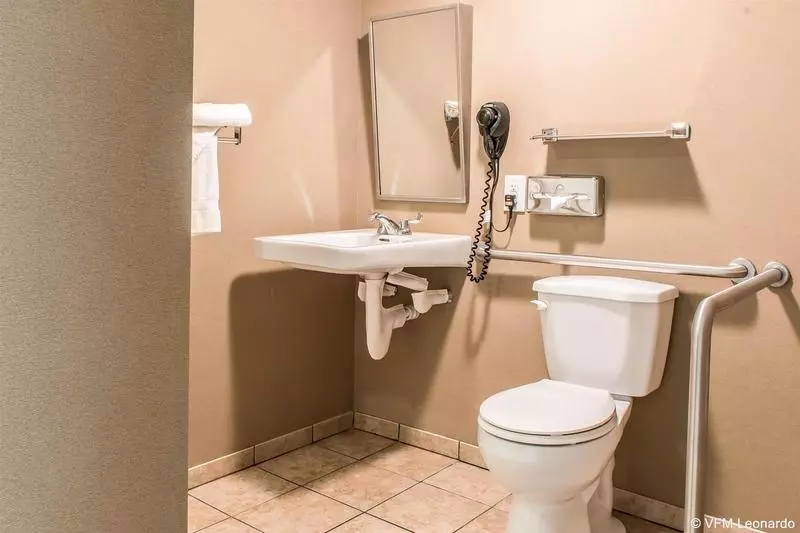 Отель Spark By Hilton Clarks Summit