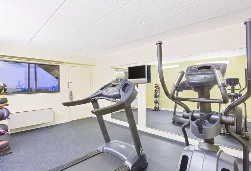 בית מלון כפרי Days Inn By Wyndham Athens