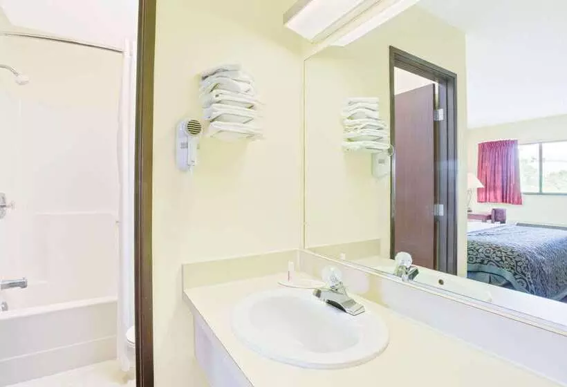 בית מלון כפרי Days Inn By Wyndham Athens