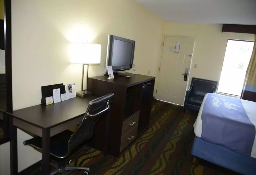 Отель Days Inn By Wyndham Kodak/sevierville Intrstate Smokeymntns