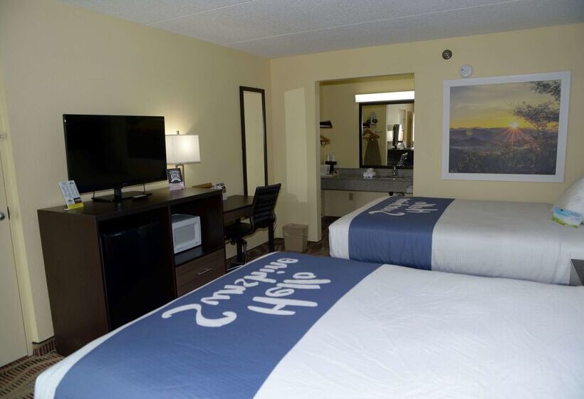 Hotel Days Inn By Wyndham Kodak/sevierville Intrstate Smokeymntns