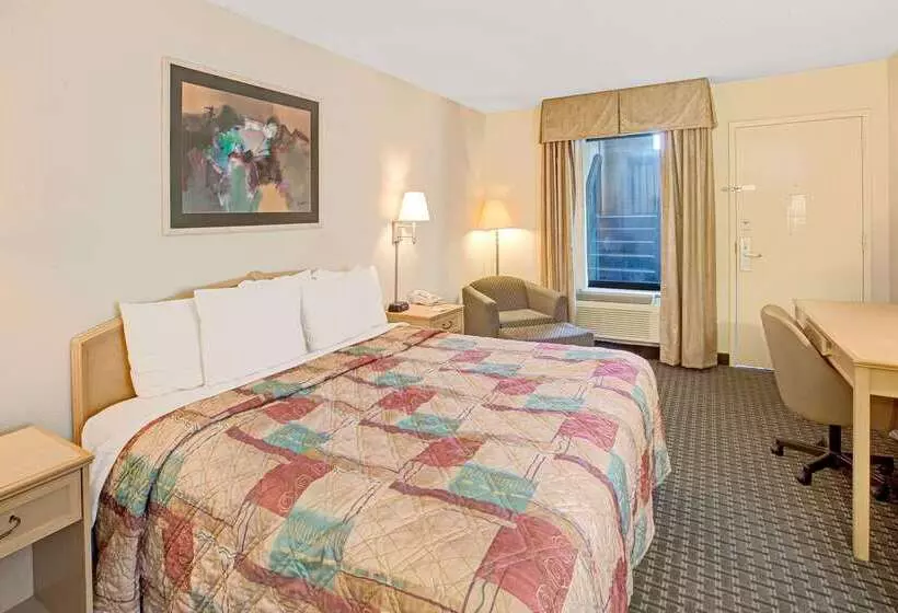 ホテル Days Inn By Wyndham Mooresville Lake Norman