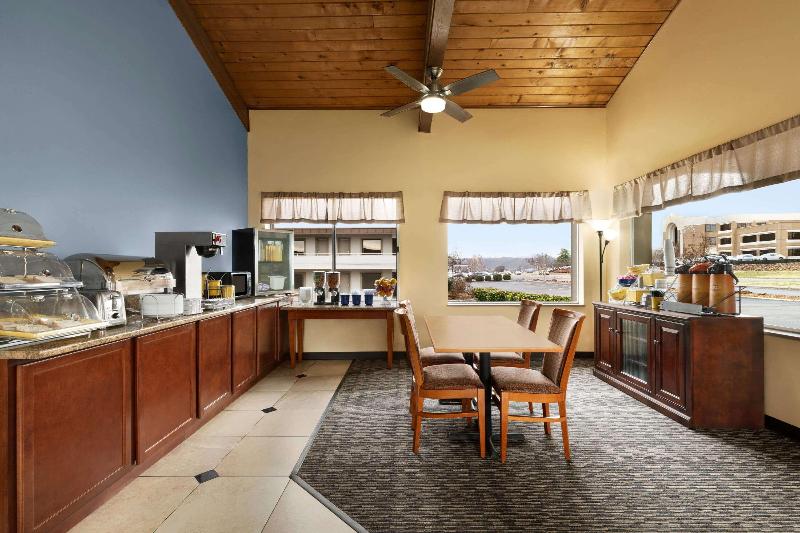 Отель Days Inn By Wyndham Oak Ridge Knoxville