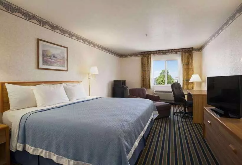 هتل Days Inn By Wyndham Springville