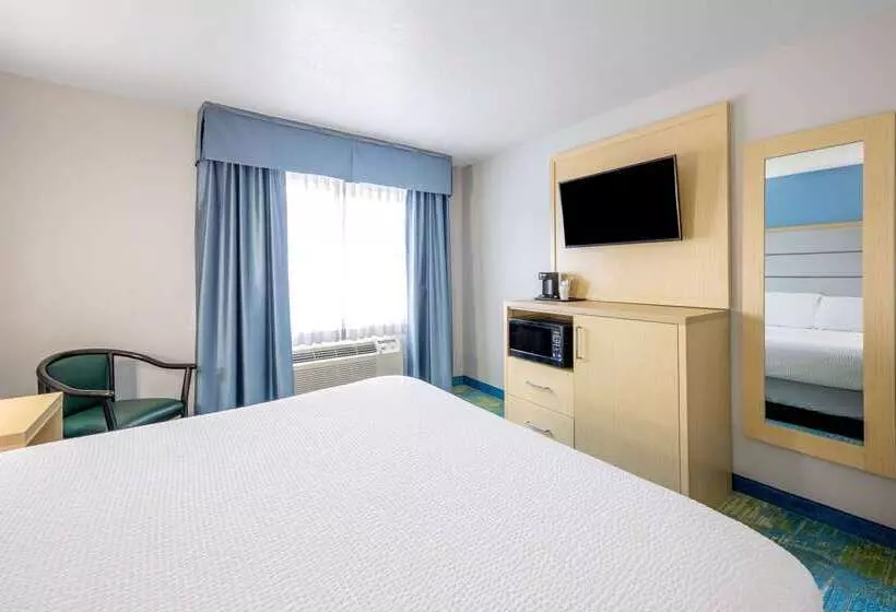 هتل Days Inn By Wyndham Springville