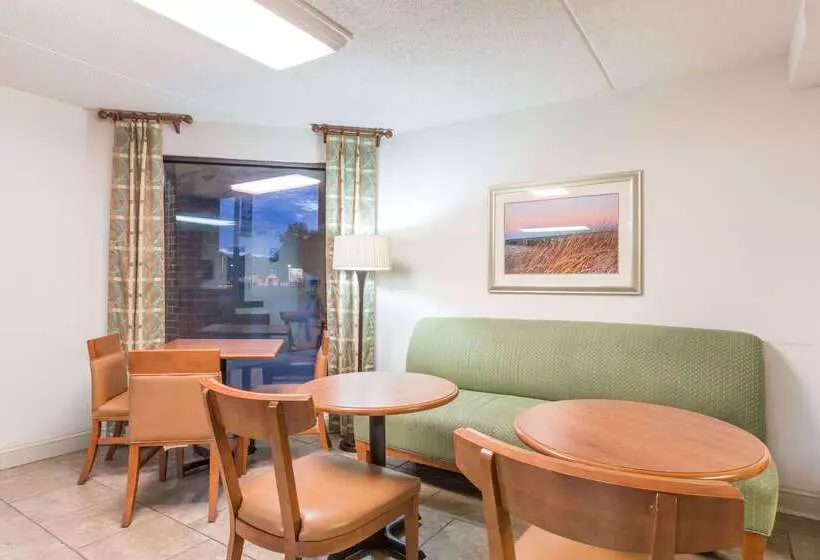 酒店 Days Inn By Wyndham Tappahannock