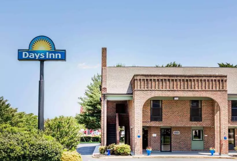 酒店 Days Inn By Wyndham Tappahannock