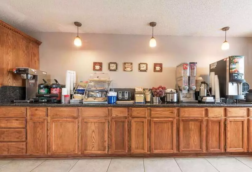 ホテル Days Inn By Wyndham Waco Near Downtown University