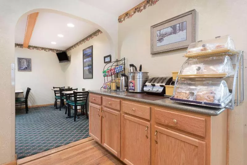 هتل Days Inn By Wyndham Worland