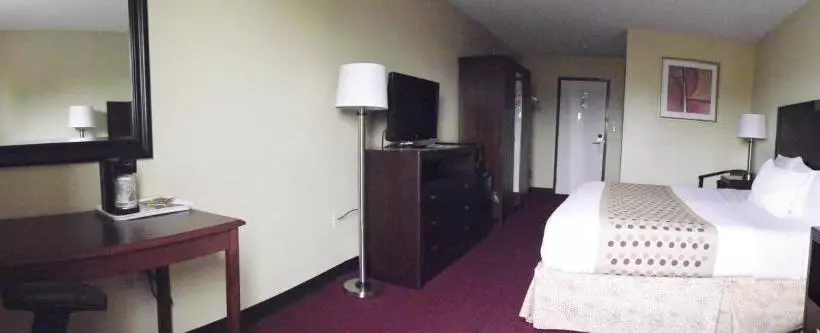 ホテル River Edge Inn