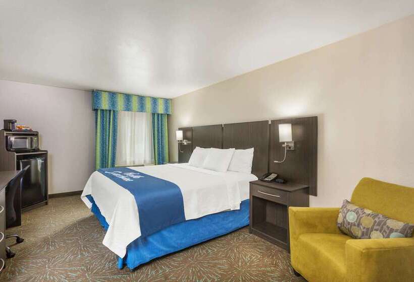 فندق Days Inn & Suites By Wyndham East Flagstaff