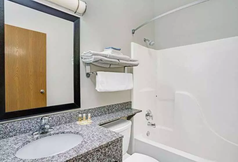 هتل Days Inn & Suites By Wyndham Page Lake Powell