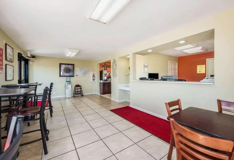 酒店 Econo Lodge Waynesville