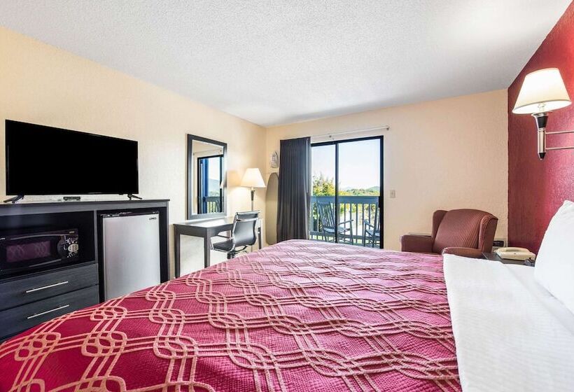 Отель Econo Lodge   Waynesville