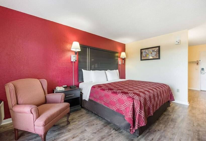 Отель Econo Lodge   Waynesville
