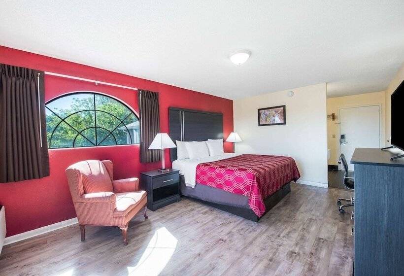Отель Econo Lodge   Waynesville