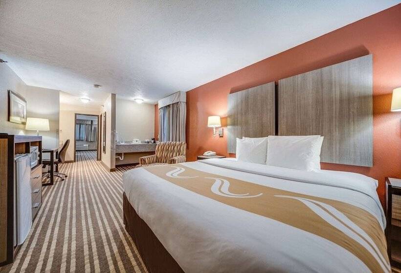 فندق Quality Inn