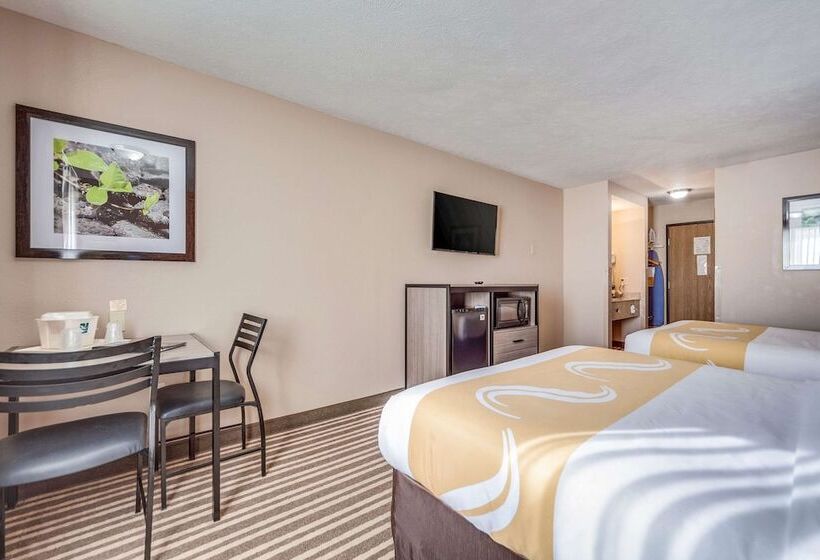 فندق Quality Inn