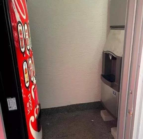 Отель Red Roof Inn Somerset, Pa