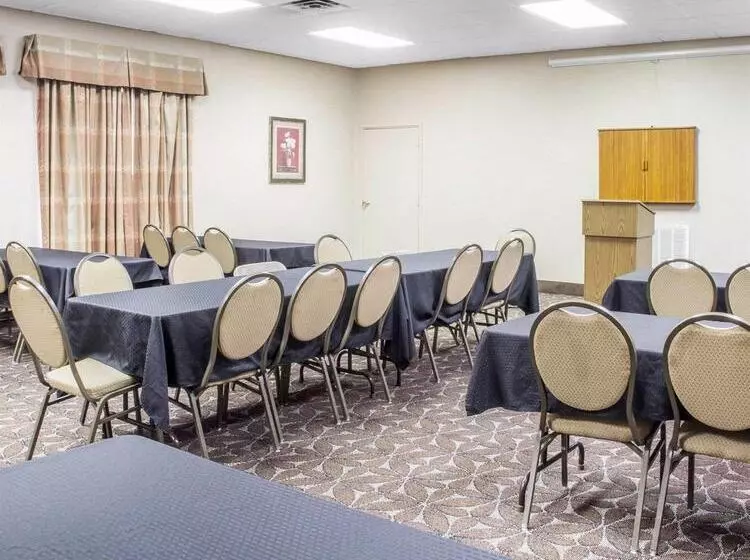 ホテル Studio 6 Claremore Ok