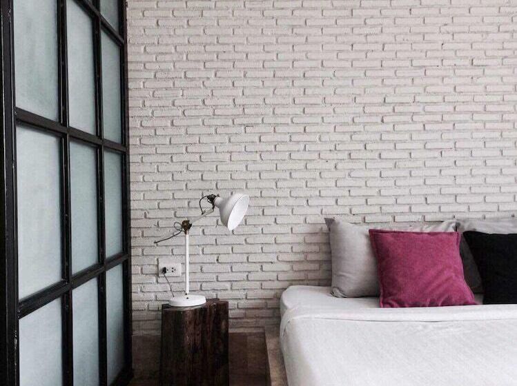 בית מלון כפרי Khao Kho Bay Bay Resort