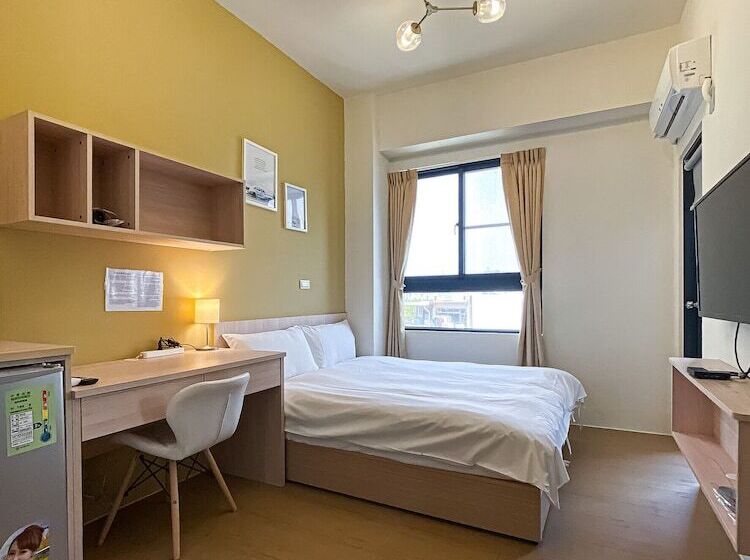 پانسیون Adagio Hostel