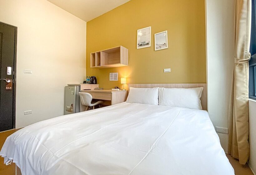 پانسیون Adagio Hostel