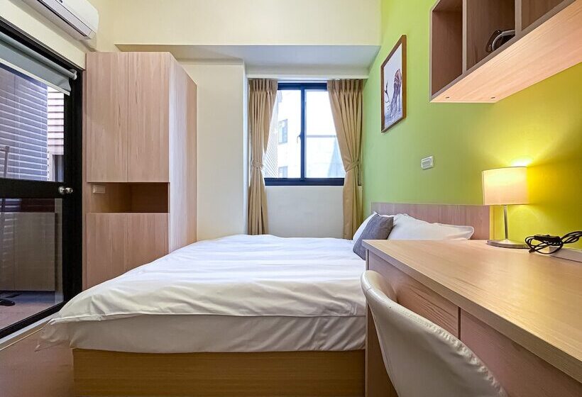 پانسیون Adagio Hostel