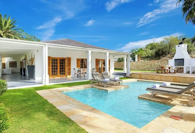 Majatalo Buccara Wildlife Reserve Karoo