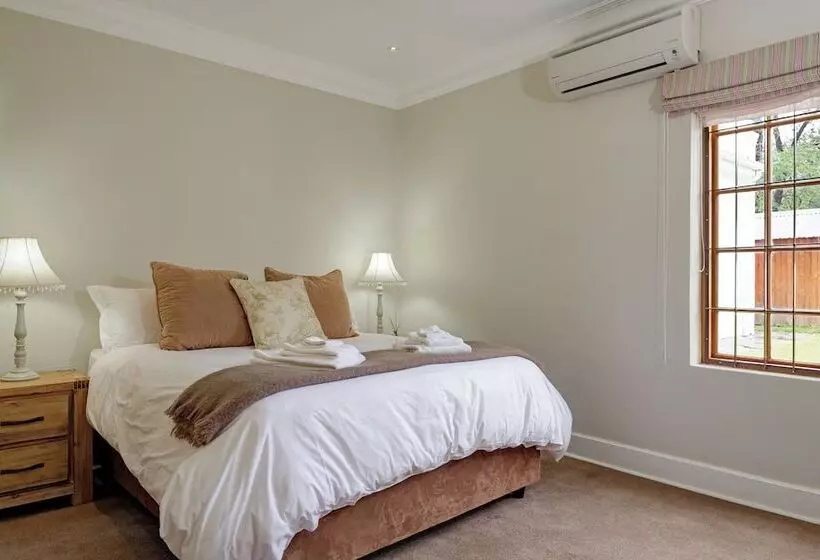 Majatalo Buccara Wildlife Reserve Karoo