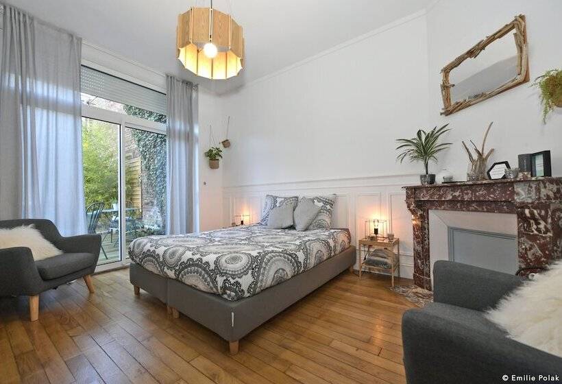 پانسیون Chambres D Hotes Les Nuits Pastel