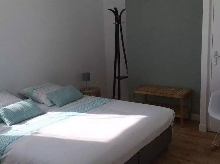 Majatalo Chambres D Hotes Les Nuits Pastel