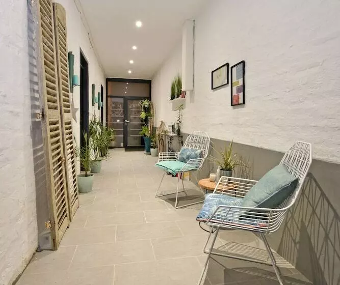 Majatalo Chambres D Hotes Les Nuits Pastel