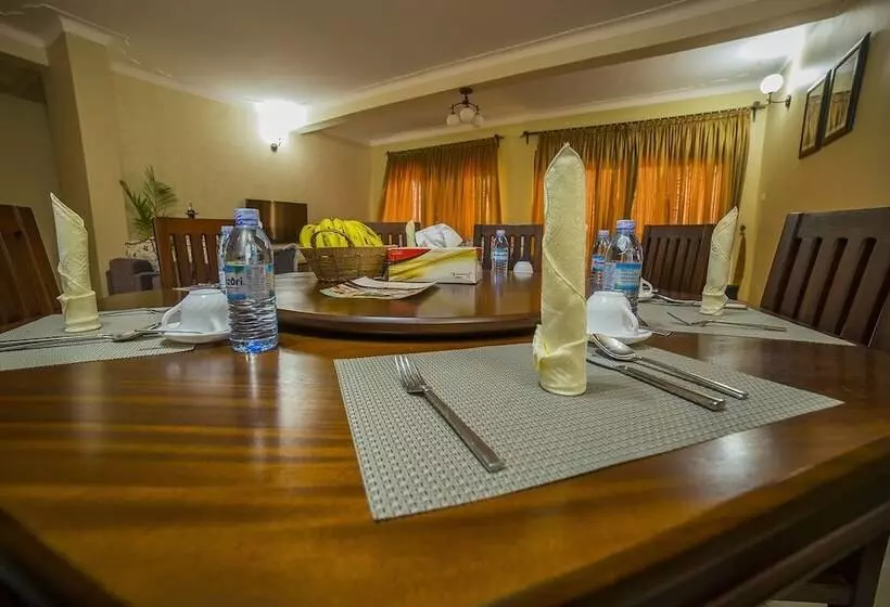 پانسیون Greens Guest Homes