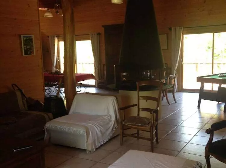 ペンション Les Sentiers Du Lac