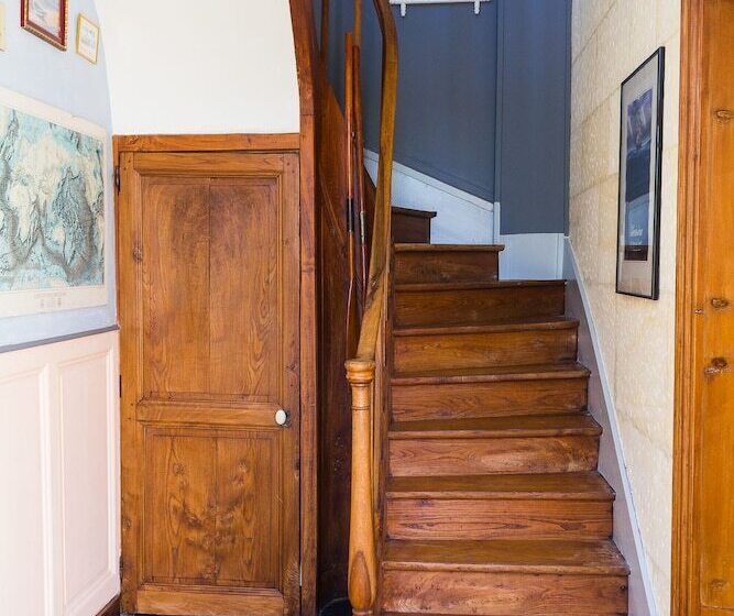 פנסיון L'urbaine