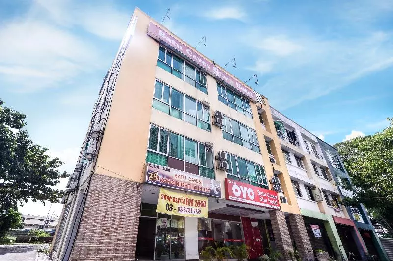 Batu Caves Star Hotel By Oyo Rooms
