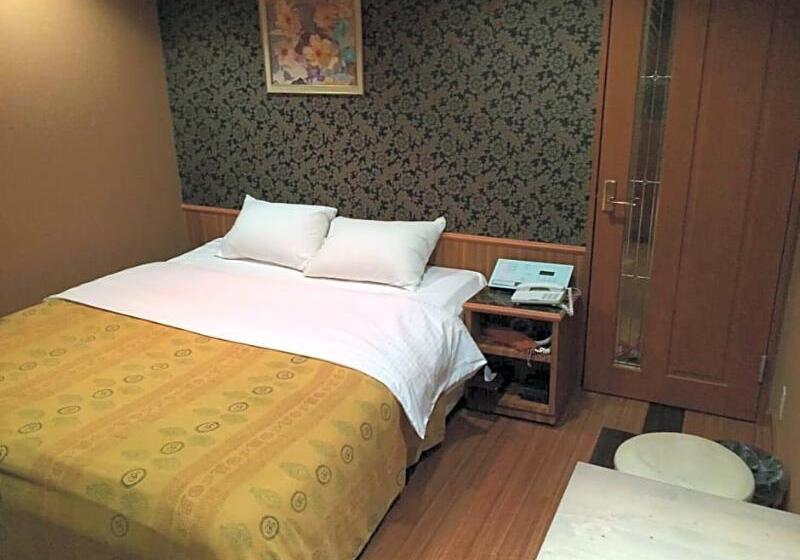 בית מלון כפרי Aura Kanku