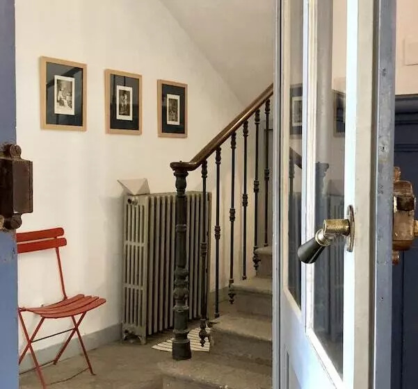 Majatalo Maison Cha Ri Va Ri