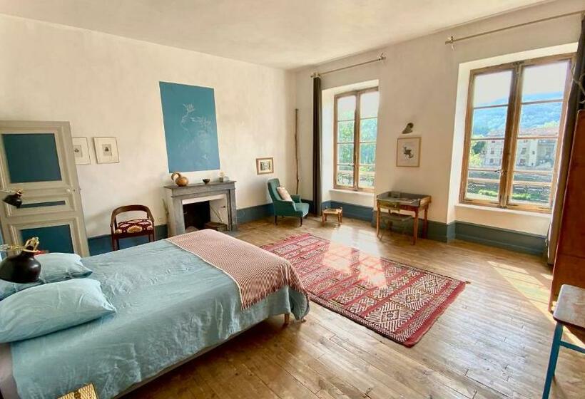 Pensiune Maison Cha Ri Va Ri