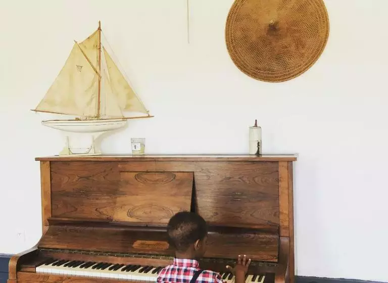 Majatalo Maison Cha Ri Va Ri