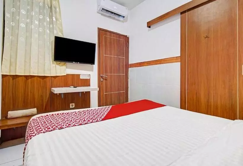 ペンション Reddoorz Near Mall Of Indonesia