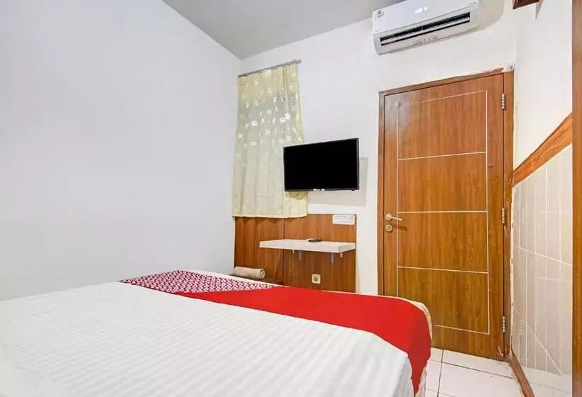 ペンション Reddoorz Near Mall Of Indonesia