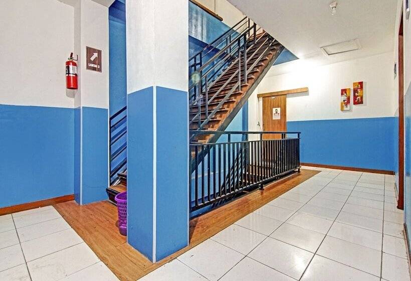 פנסיון Reddoorz Near Mall Of Indonesia