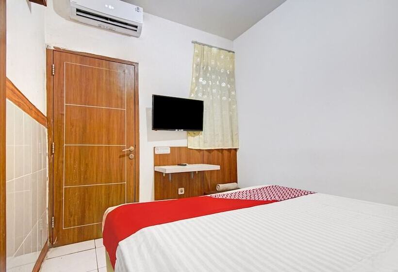 פנסיון Reddoorz Near Mall Of Indonesia