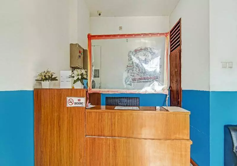 ペンション Reddoorz Near Mall Of Indonesia