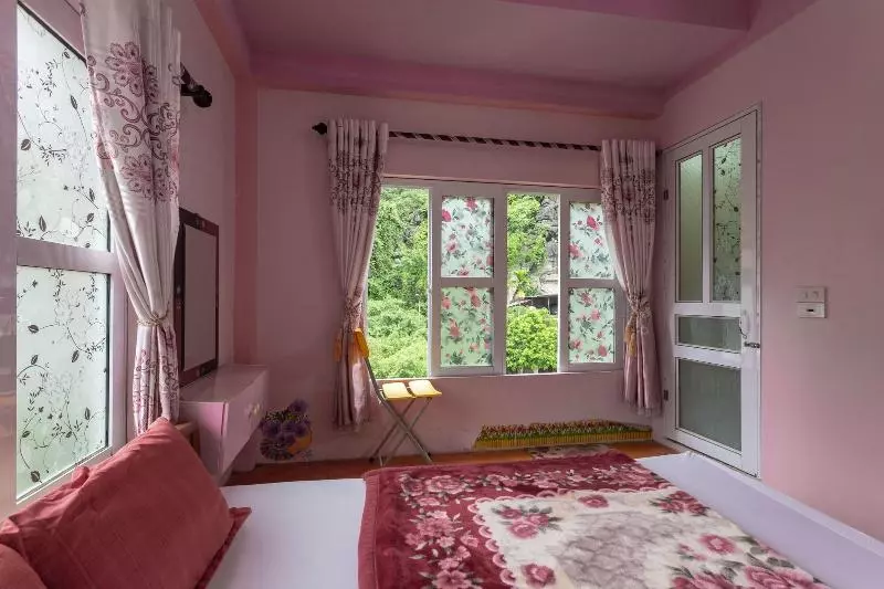 پانسیون Tung Bach Homestay & Restaurant