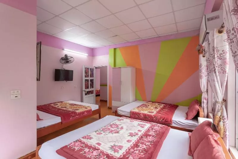 پانسیون Tung Bach Homestay & Restaurant