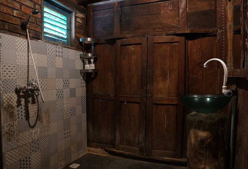 Pansiyon Twospaces Living At Bunga Desa, Jimbaran